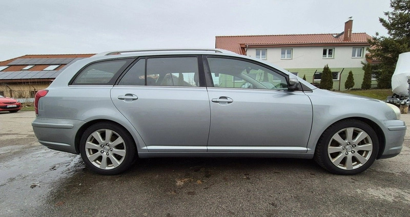 Toyota Avensis cena 13900 przebieg: 253680, rok produkcji 2008 z Katowice małe 121